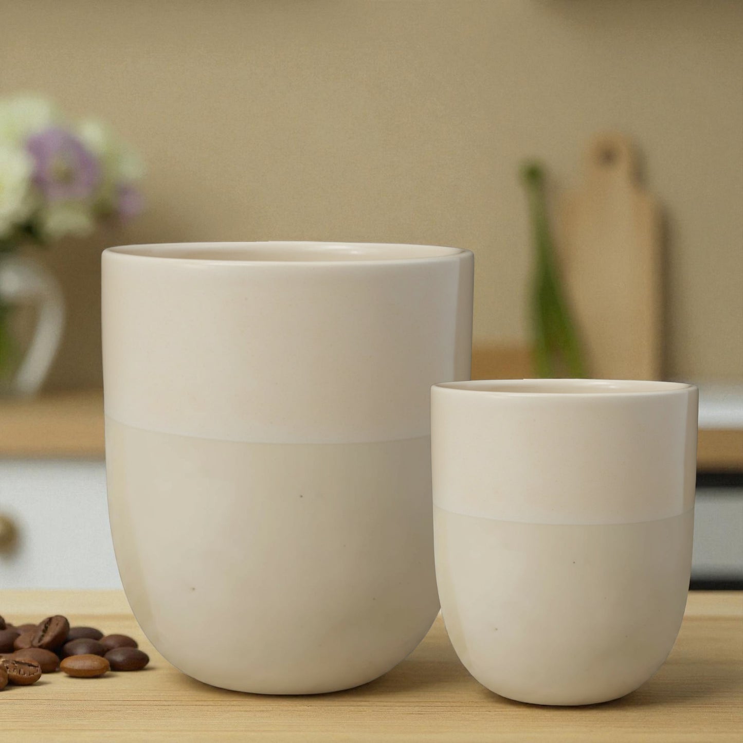 Becher Arabica erhältlich in drei Farben und zwei Größen